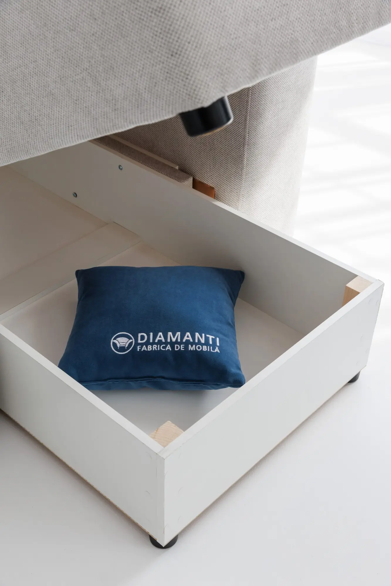 Loft corner sofa - Image 20
